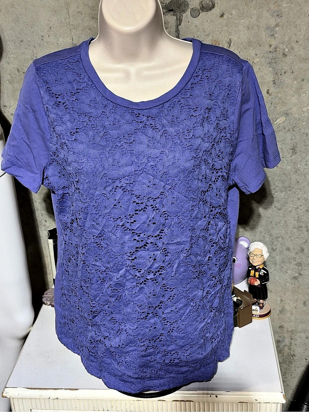 Basic Editions Lace Short Sleeve Top in Purple Large Like New